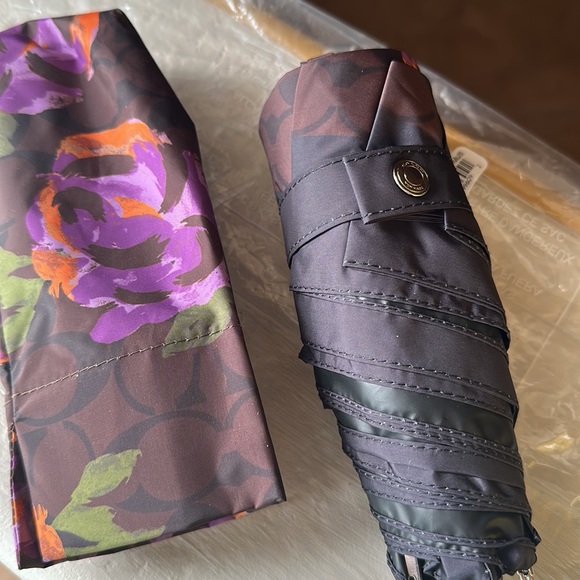 BIG SALE NOW NEW Purple Rose Print Coach Mini Umbrella In Signature - Picture 12 of 13